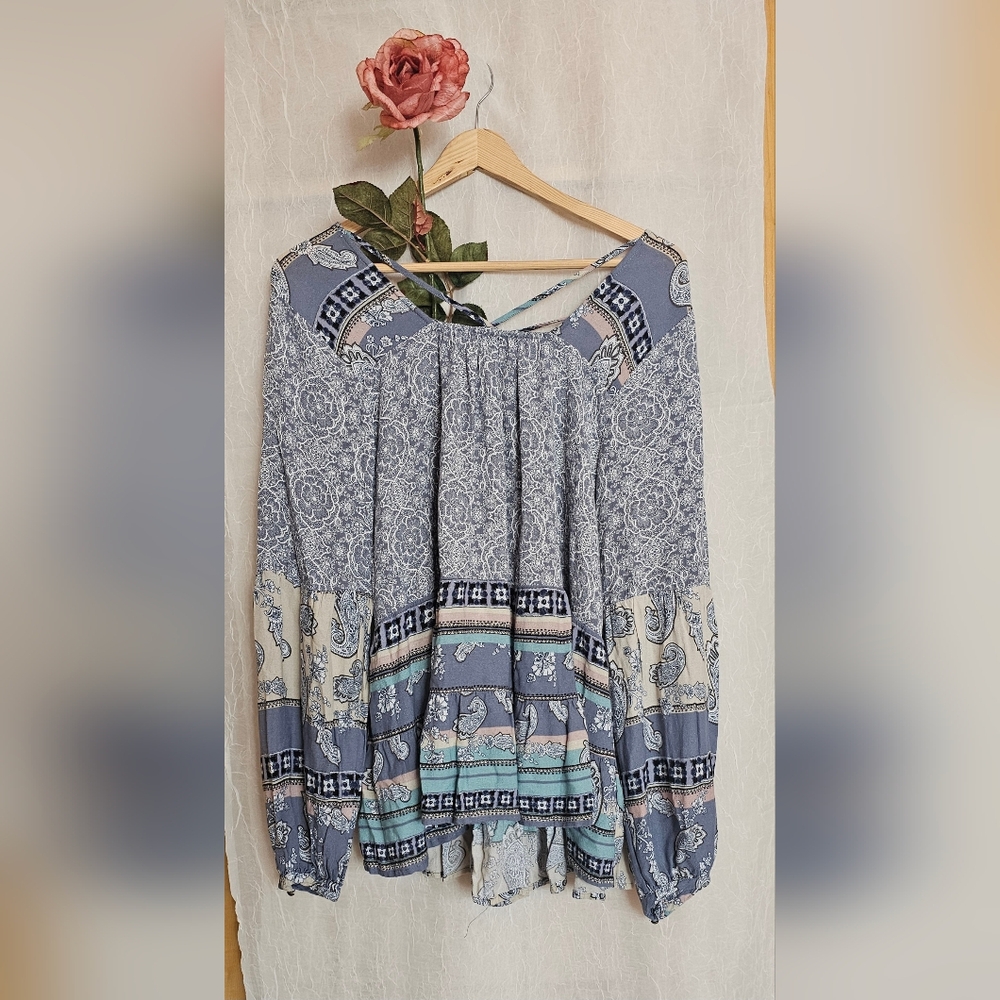 Knox Rose Blue and Cream 3/4 Sleeve Relaxed Blouse